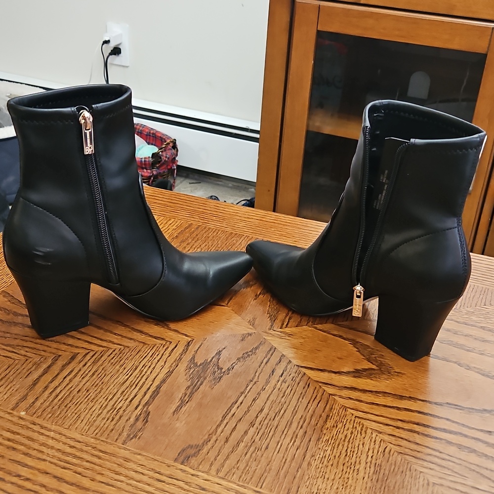 Jessica Simpson Black booties - Picture 4 of 5
